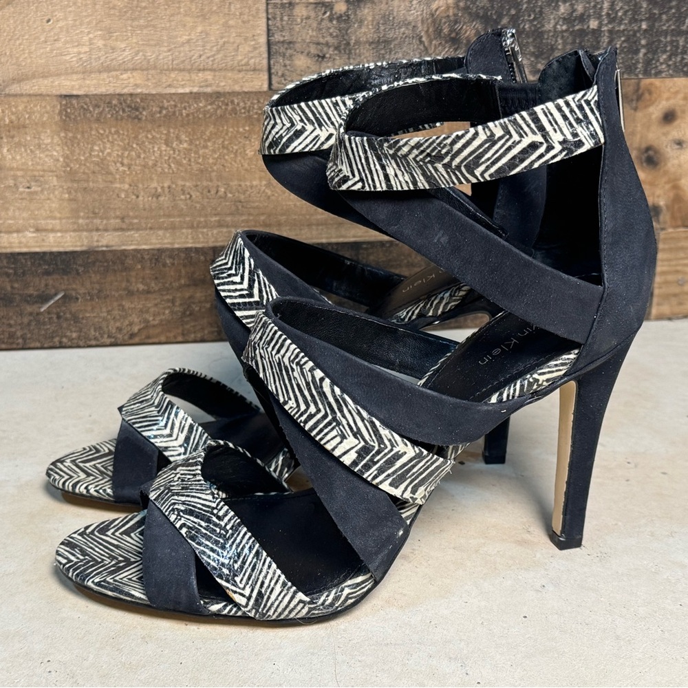 Ck Calvin Klein Women's Suzanne Back Zip 3" Zebra… - image 5